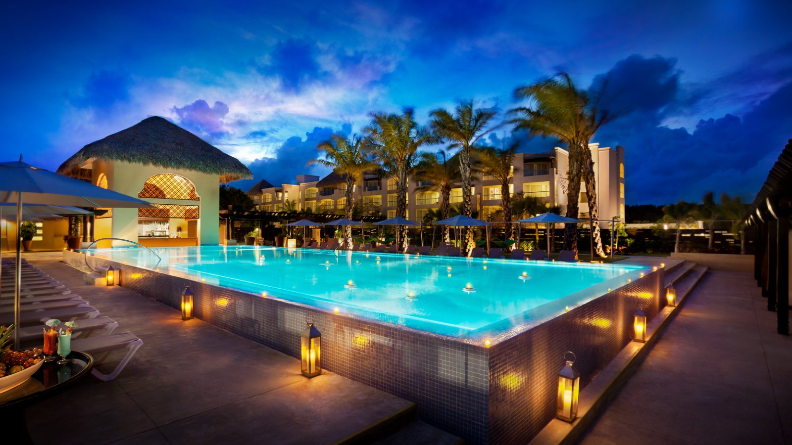 Sunset Luxury Pools